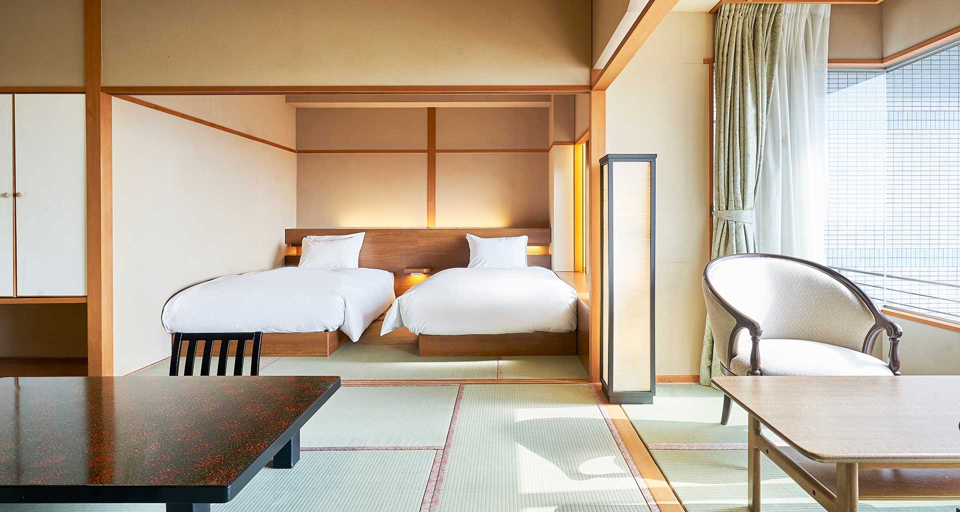 Japanese-style Twin (18 tatami mats, 55 m2)